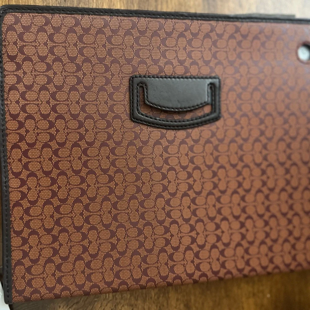 COACH Elegant Brown IPad Case with Signature C Pattern NWT MSRP $168